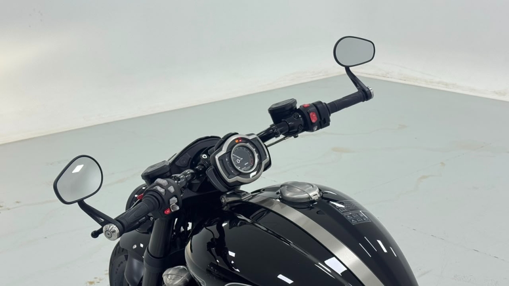 triumph rocket iii strom r 2500 gasolina automatico 202511