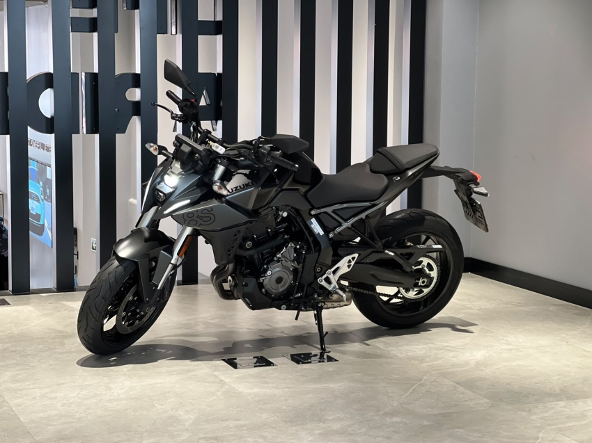 suzuki gsx-8s s 202538