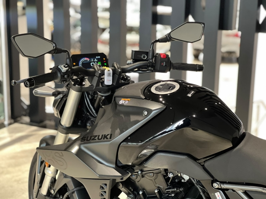 suzuki gsx-8s s 202528