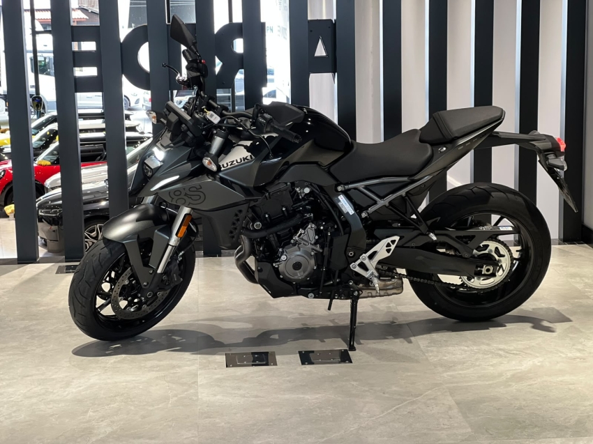 suzuki gsx-8s s 202535
