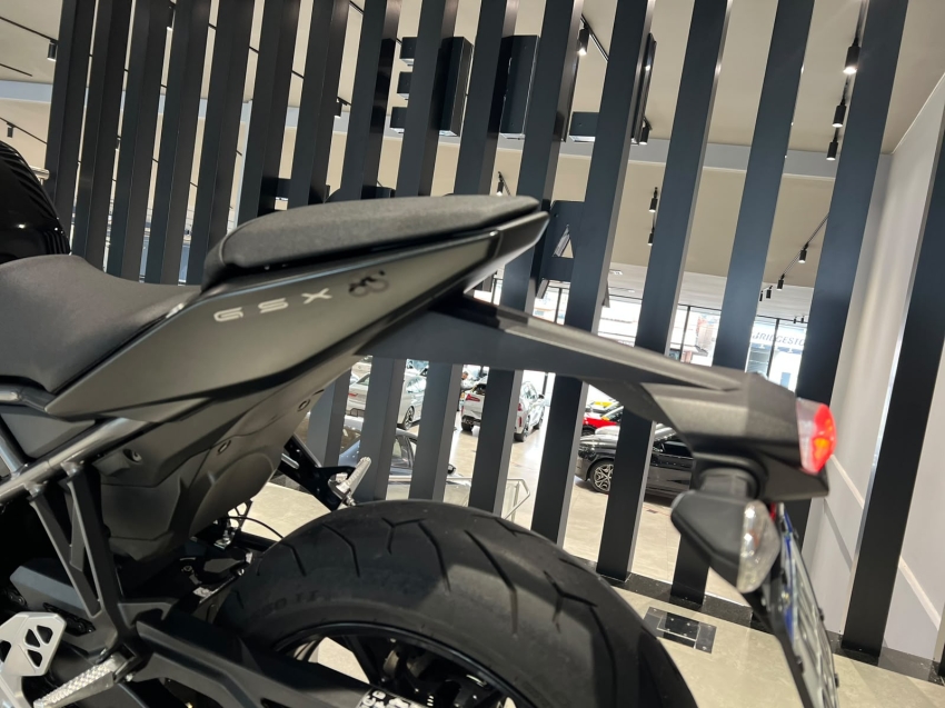 suzuki gsx-8s s 202522