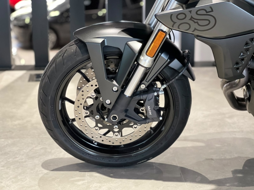 suzuki gsx-8s s 20254