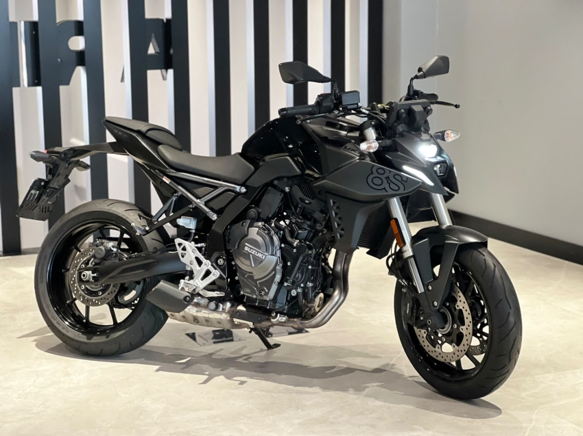 suzuki gsx-8s s 20250