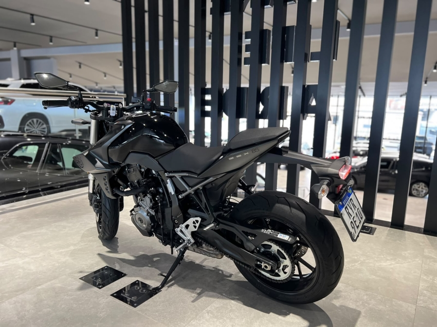 suzuki gsx-8s s 202534