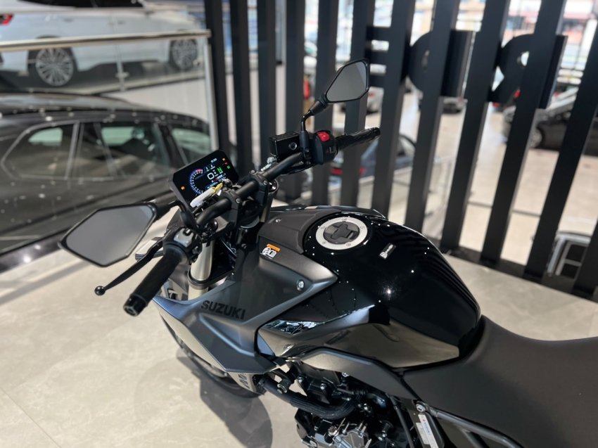 suzuki gsx-8s s 202531