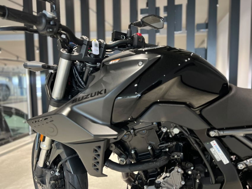suzuki gsx-8s s 20257