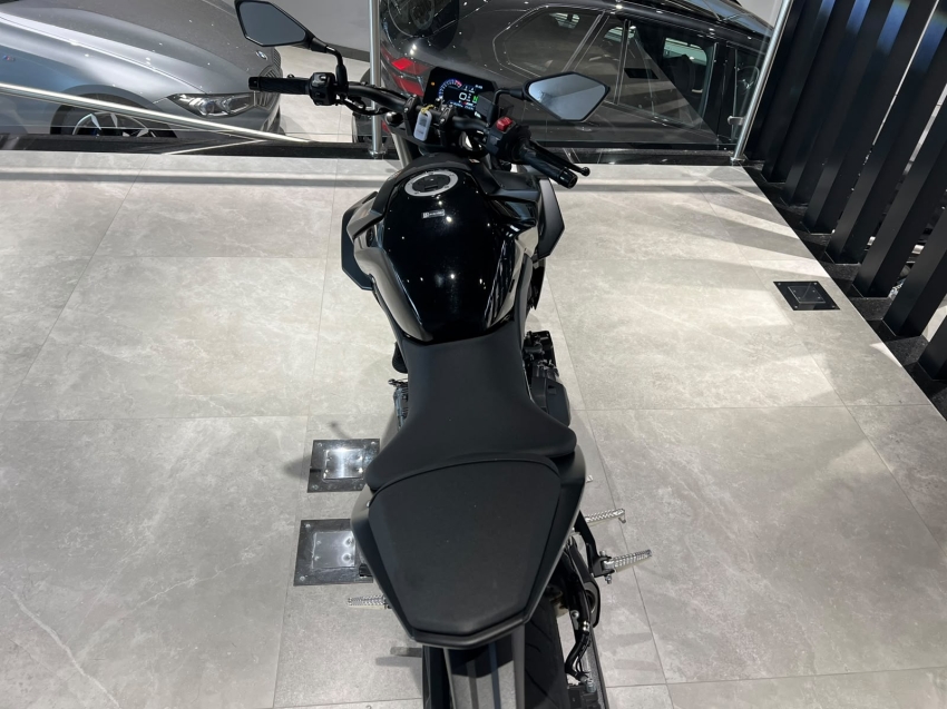 suzuki gsx-8s s 202526