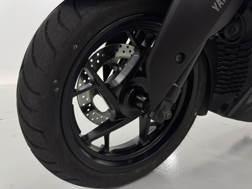 yamaha xmax abs 300 connected gasolina automatico 202612