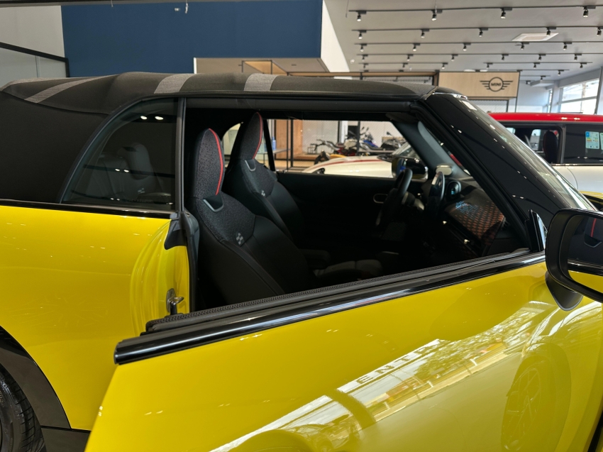 mini cooper 2.0 16v twinpower gasolina john works cabrio steptronic 2p automatico 2025