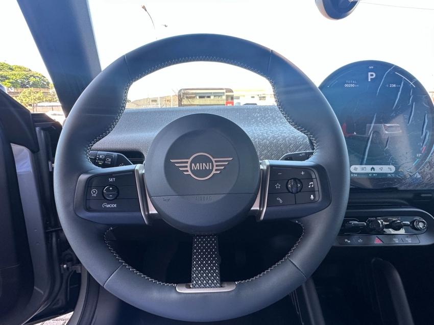 mini cooper 40,7 kw eletrico 2p e 2.0 4p automatico 2024