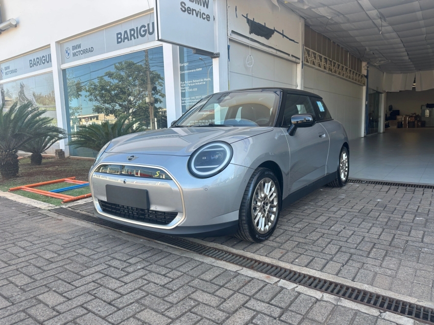 mini cooper 40,7 kw eletrico 2p e 2.0 4p automatico 2024