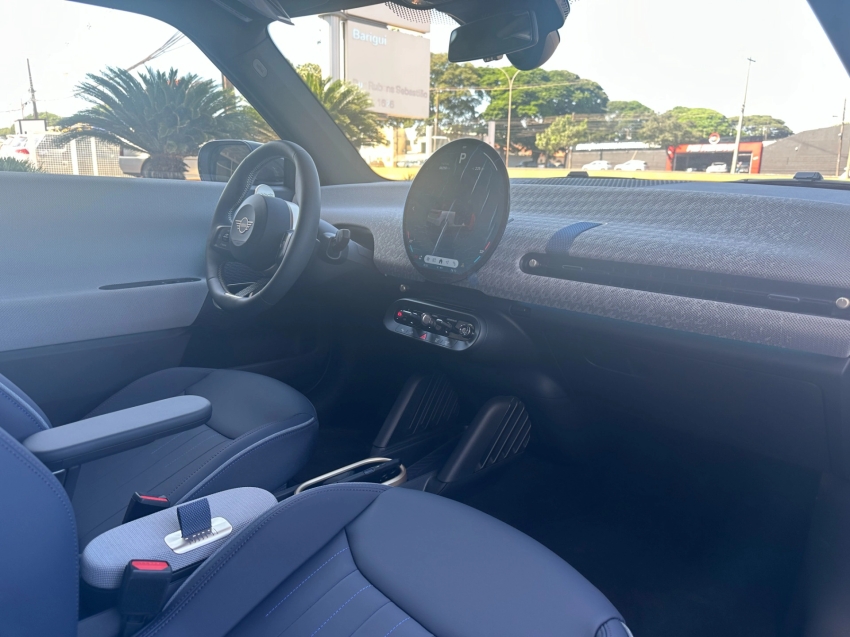 mini cooper 40,7 kw eletrico 2p e 2.0 4p automatico 2024