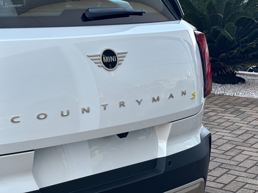 mini countryman 66,45 kw eletrico se top all4 3.0 4p automatico 2025