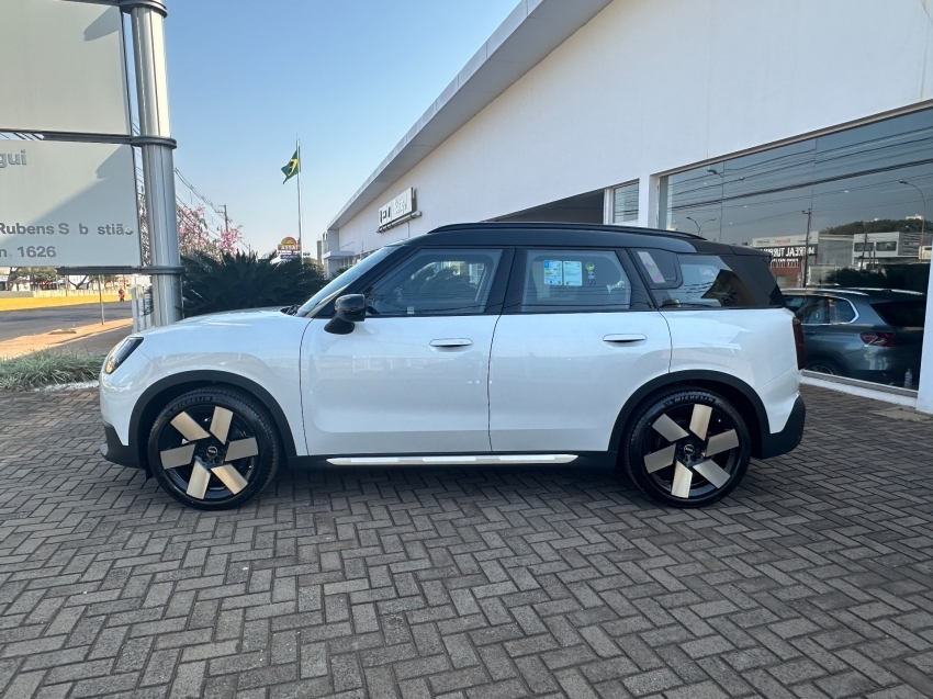 mini countryman 66,45 kw eletrico se top all4 3.0 4p automatico 2025