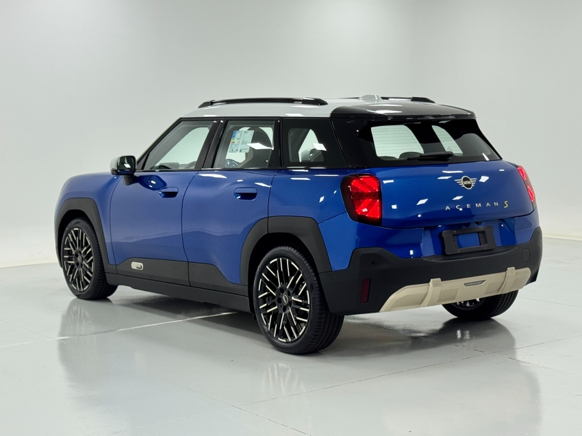 mini aceman 54,2 kw eletrico se 2.0 4p automatico 20263