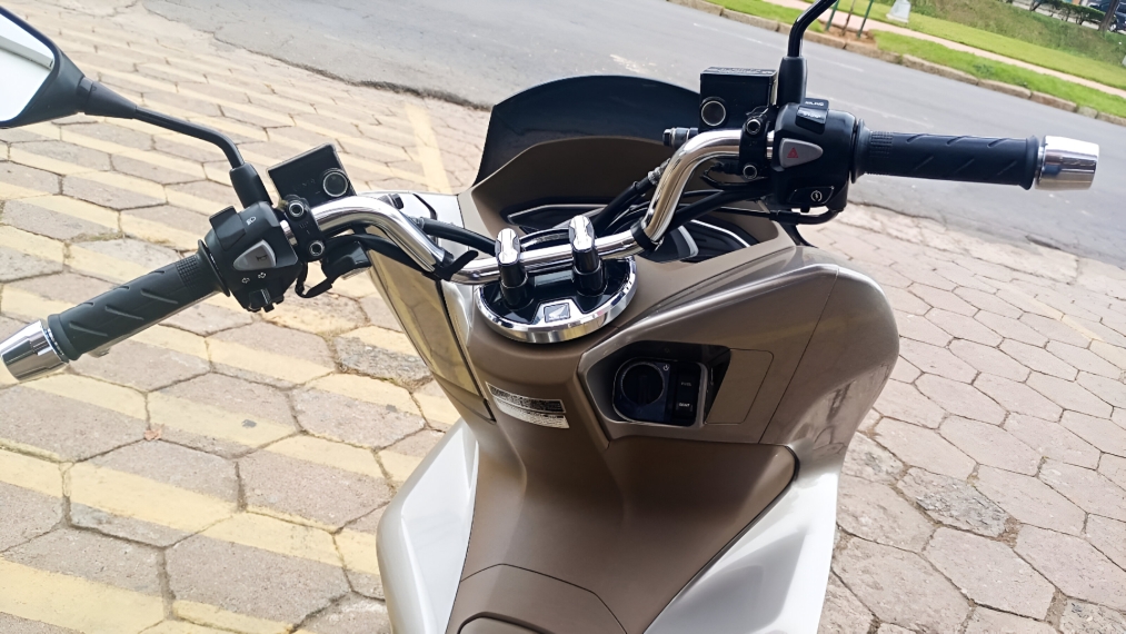 pcx 150 dlx abs