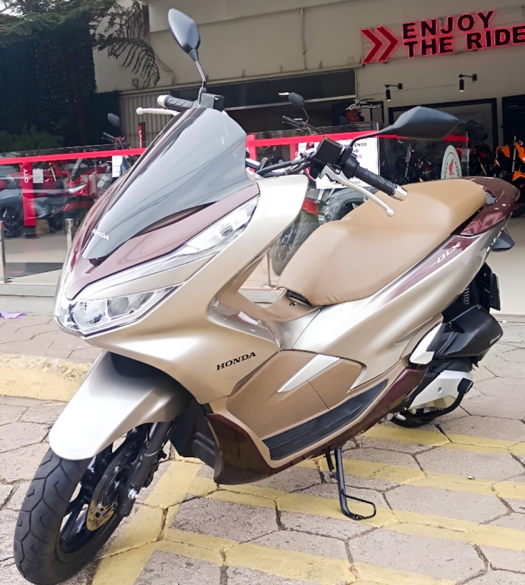 pcx 150 dlx abs
