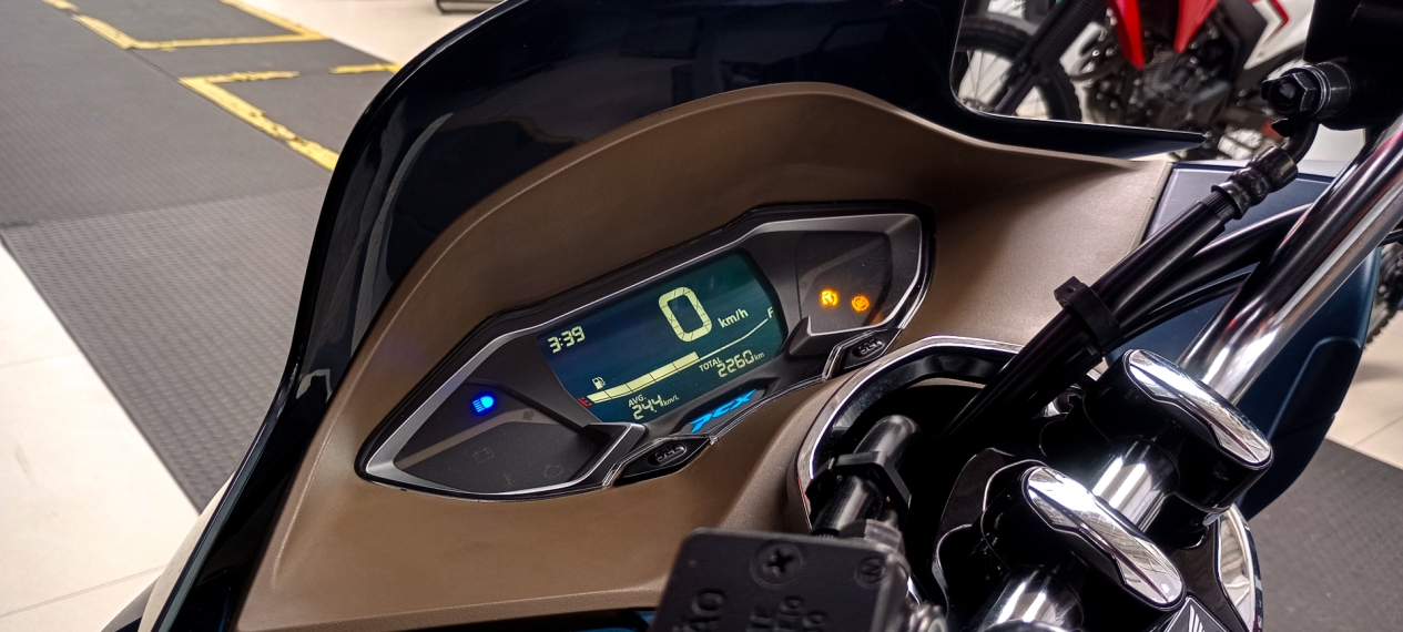 pcx 160 dlx abs 2023/20241