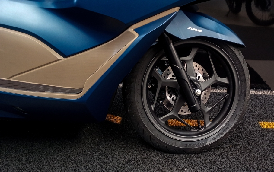 pcx 160 dlx abs 2023/20246