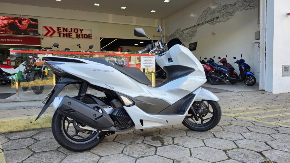 honda pcx 160 cbs gasolina automatico 2025