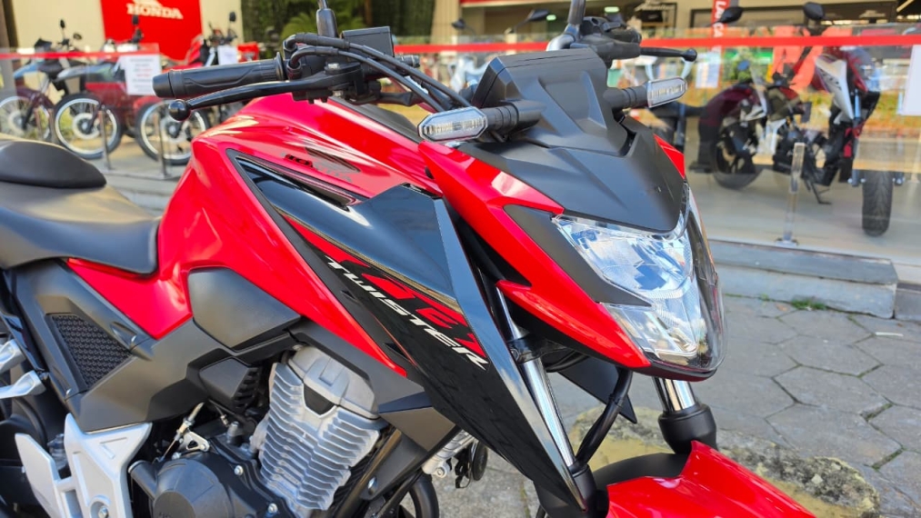 cb 300f twister abs10