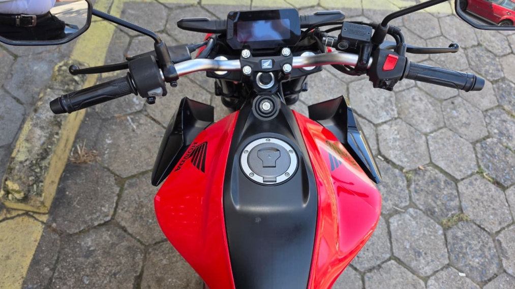 cb 300f twister abs8