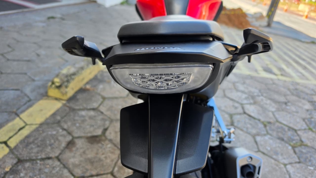 cb 300f twister abs4