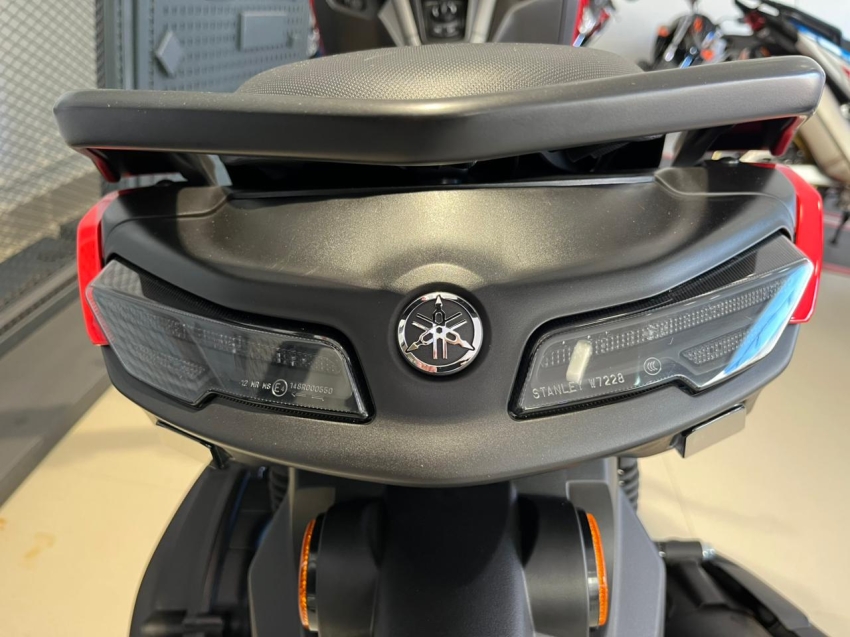 yamaha nmax 1604