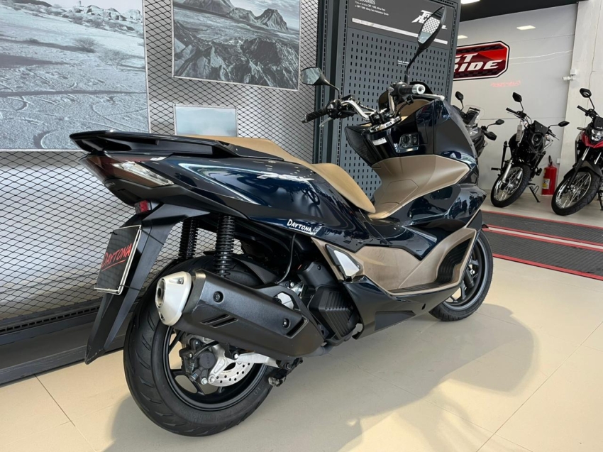 honda pcx 160 dlx 202513