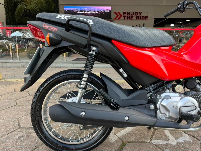 pop 110 / 2026 8.305 km7