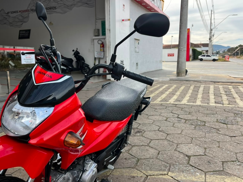 pop 110 / 2026 8.305 km4