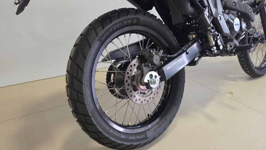 honda xre 300 sahara adv8