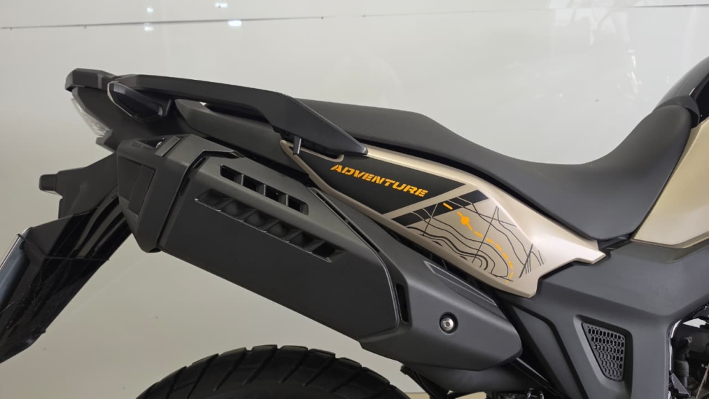 honda xre 300 sahara adv13