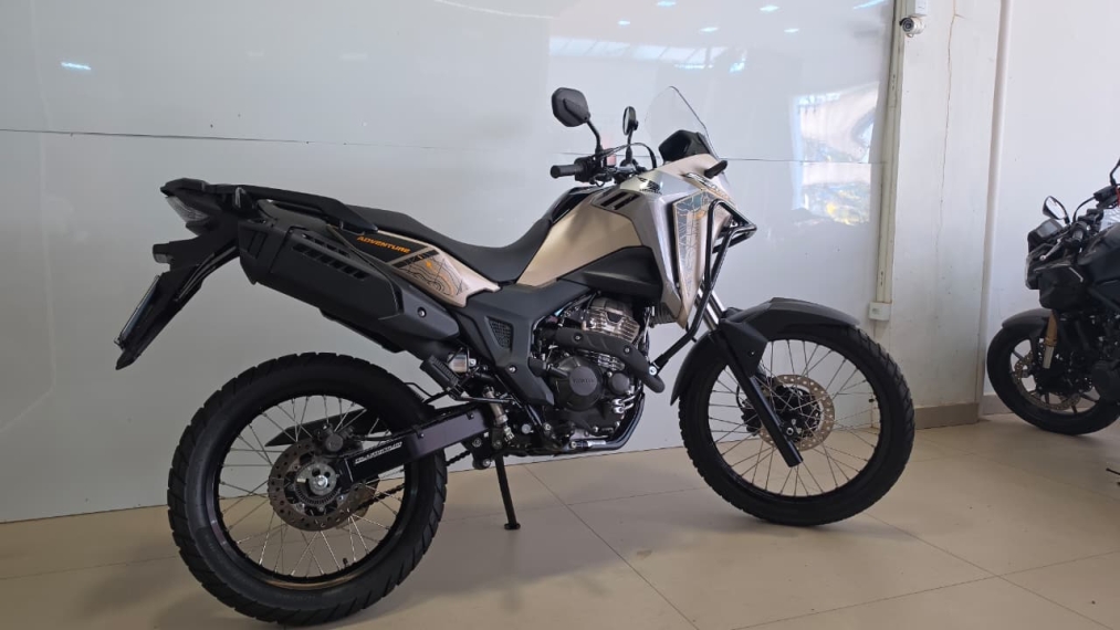 honda xre 300 sahara adv2