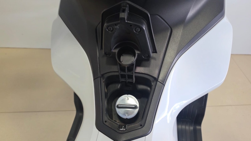 honda pcx 1605