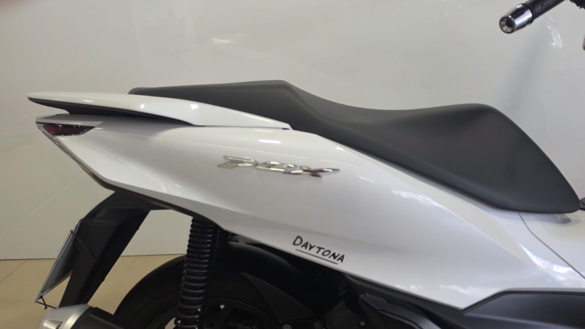 honda pcx 16013