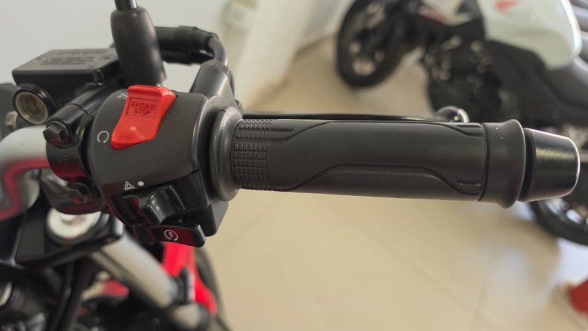 cb 300f twister 20248