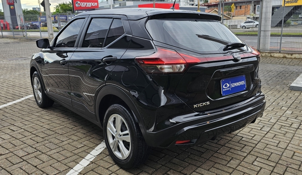 nissan kicks 1.6 16v flexstart active xtronic 2023