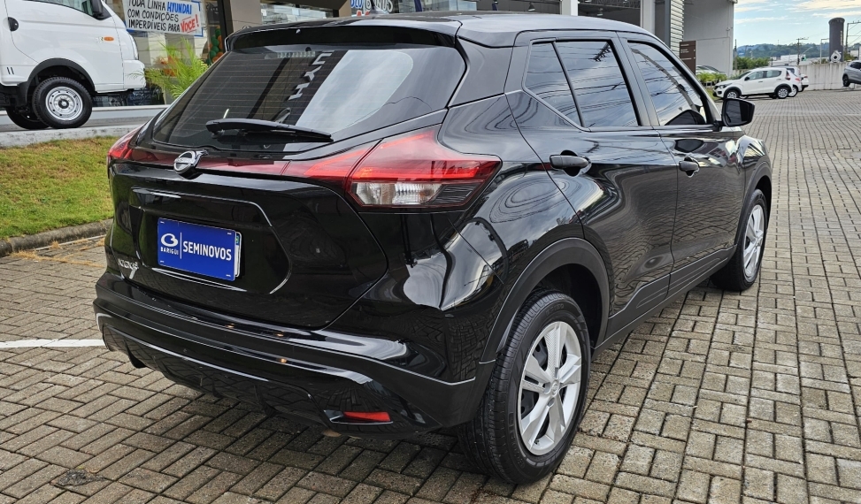 nissan kicks 1.6 16v flexstart active xtronic 2023