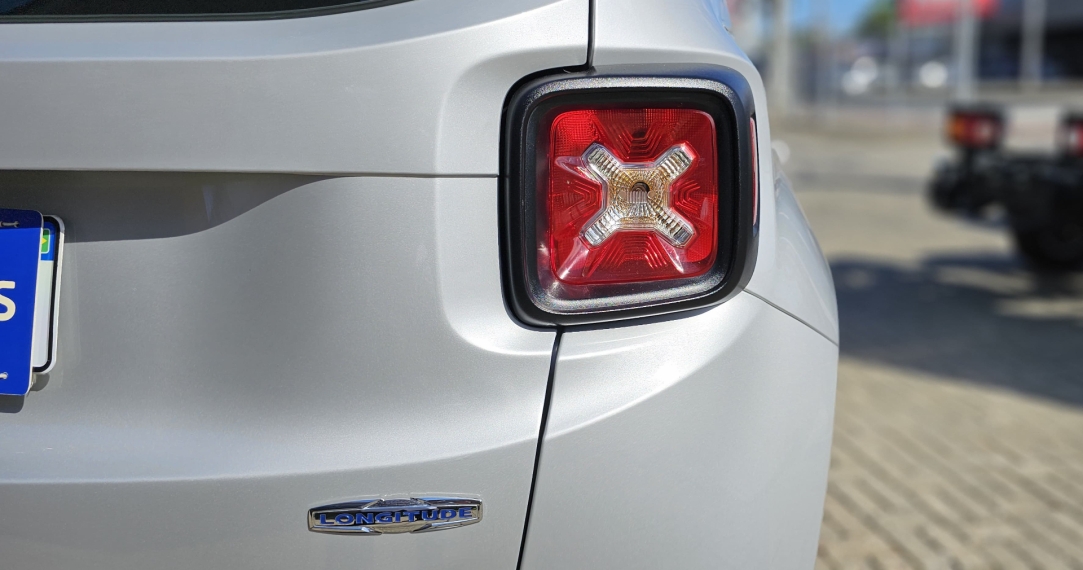 jeep renegade 1.8 16v flex longitude 4p automatico 2018