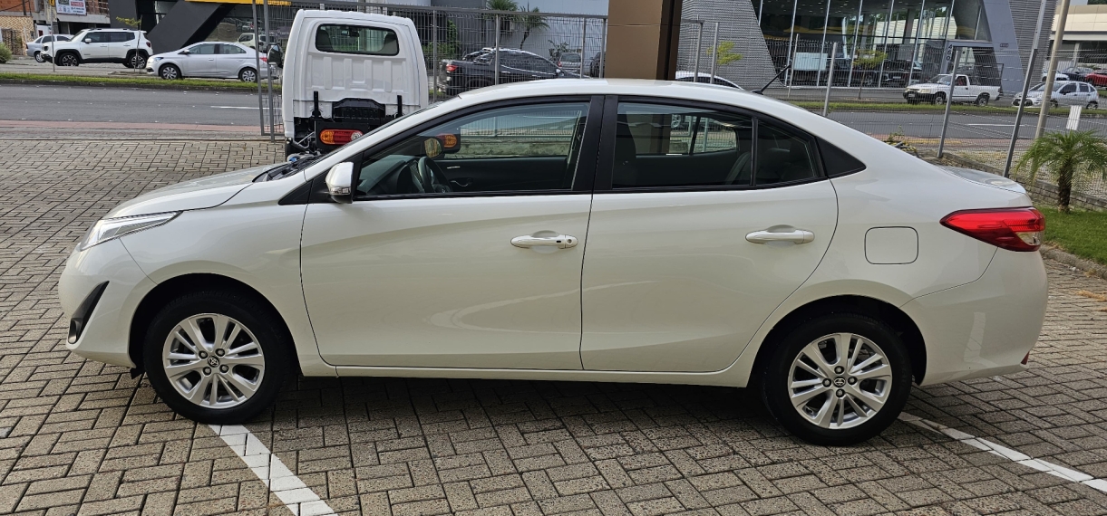 toyota yaris 1.5 16v flex sedan xl plus tech multidrive 2019