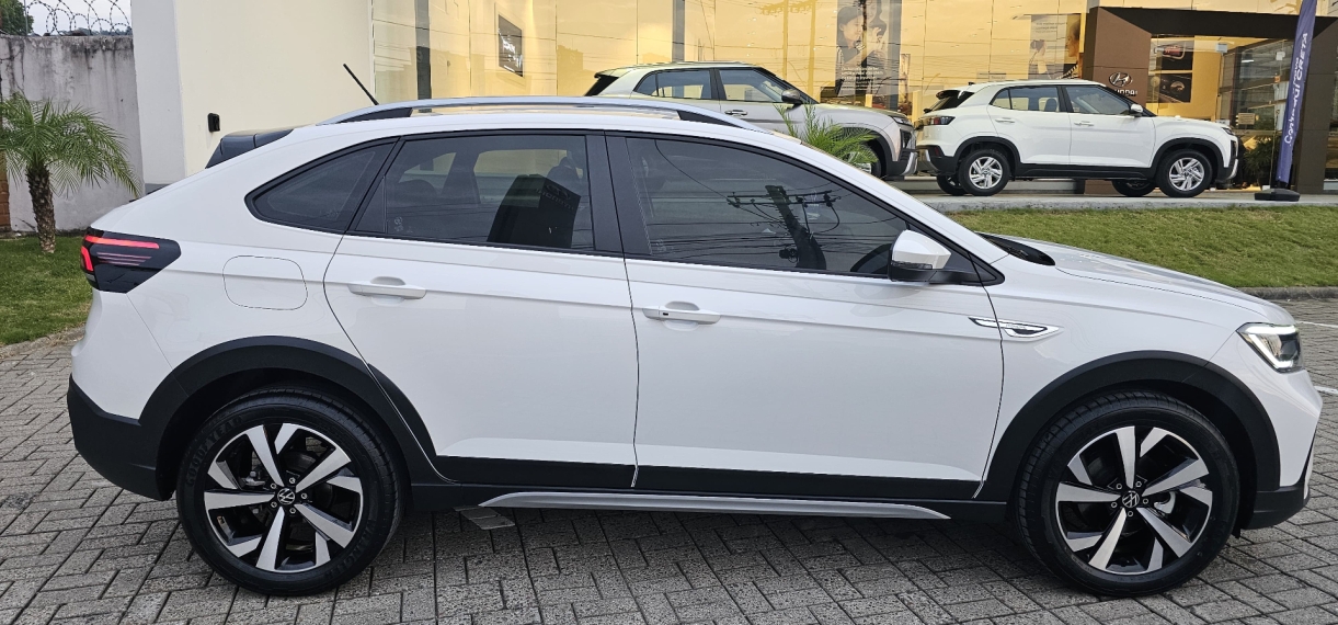 volkswagen nivus 1.0 200 tsi total flex highline automatico 4p 2024