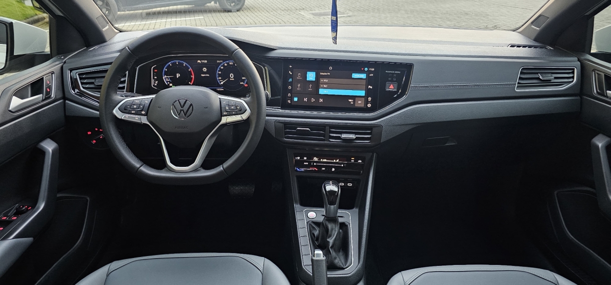 volkswagen nivus 1.0 200 tsi total flex highline automatico 4p 2024