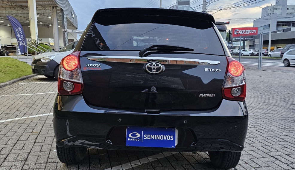 toyota etios 1.5 platinum 16v flex 4p automatico 2017