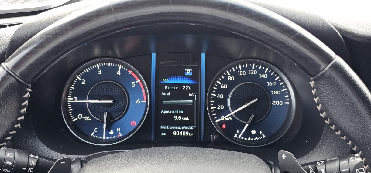 toyota hilux sw4 2.8 d-4d turbo diesel srx 4x4 automatico 1.0 4p 2022