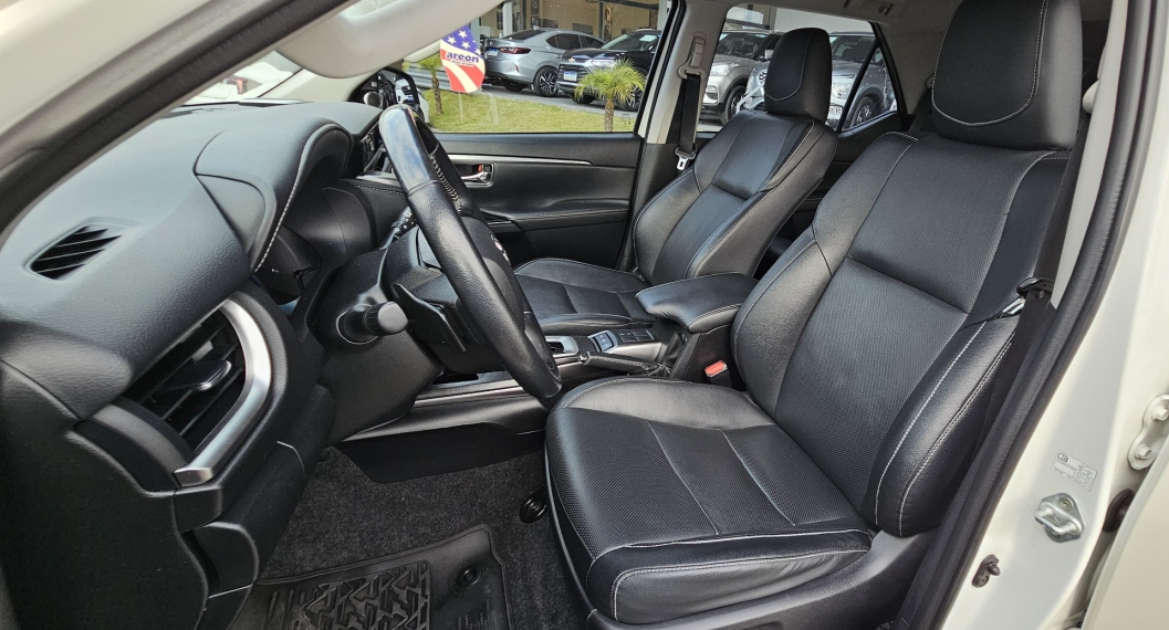 toyota hilux sw4 2.8 d-4d turbo diesel srx 4x4 automatico 1.0 4p 2022