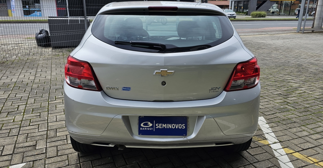 chevrolet onix 1.0 mpfi joy 8v flex 4p manual 2018