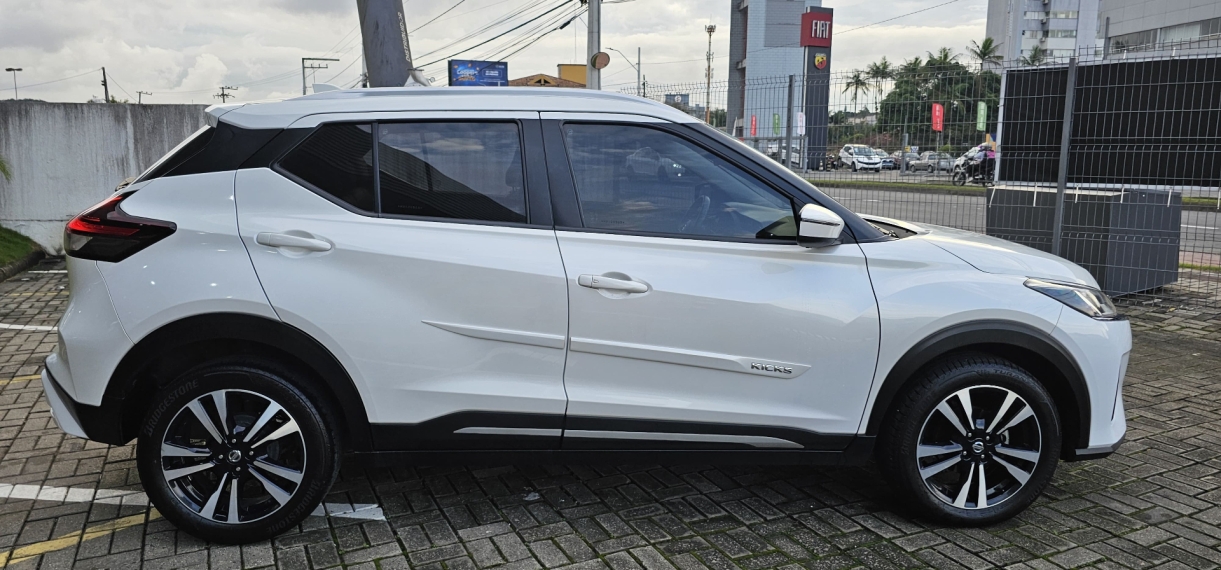 nissan kicks 1.6 16v flexstart advance xtronic flex 4p automatico 2022