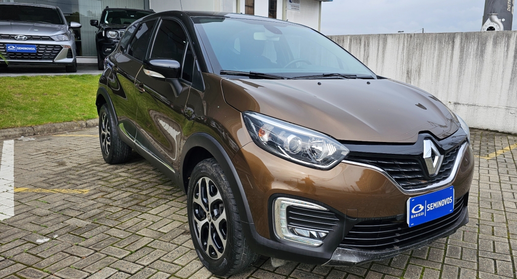 renault captur 1.6 16v sce flex intense x-tronic 4p automatico 2018