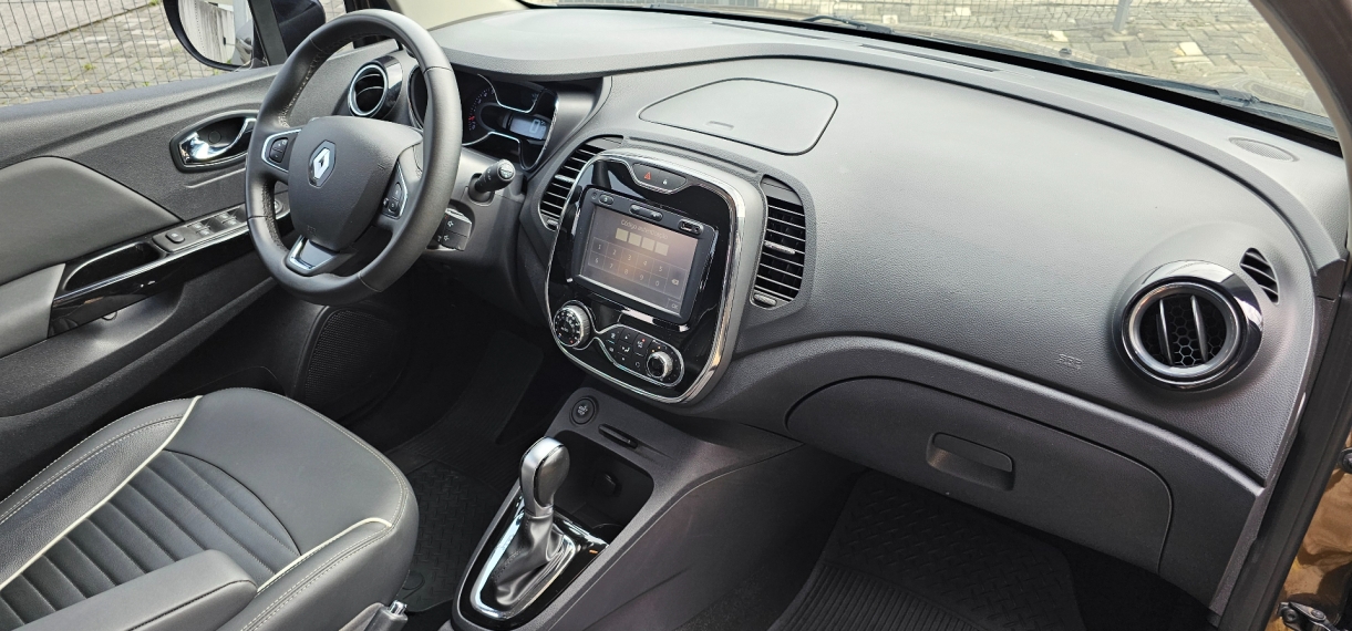 renault captur 1.6 16v sce flex intense x-tronic 4p automatico 2018